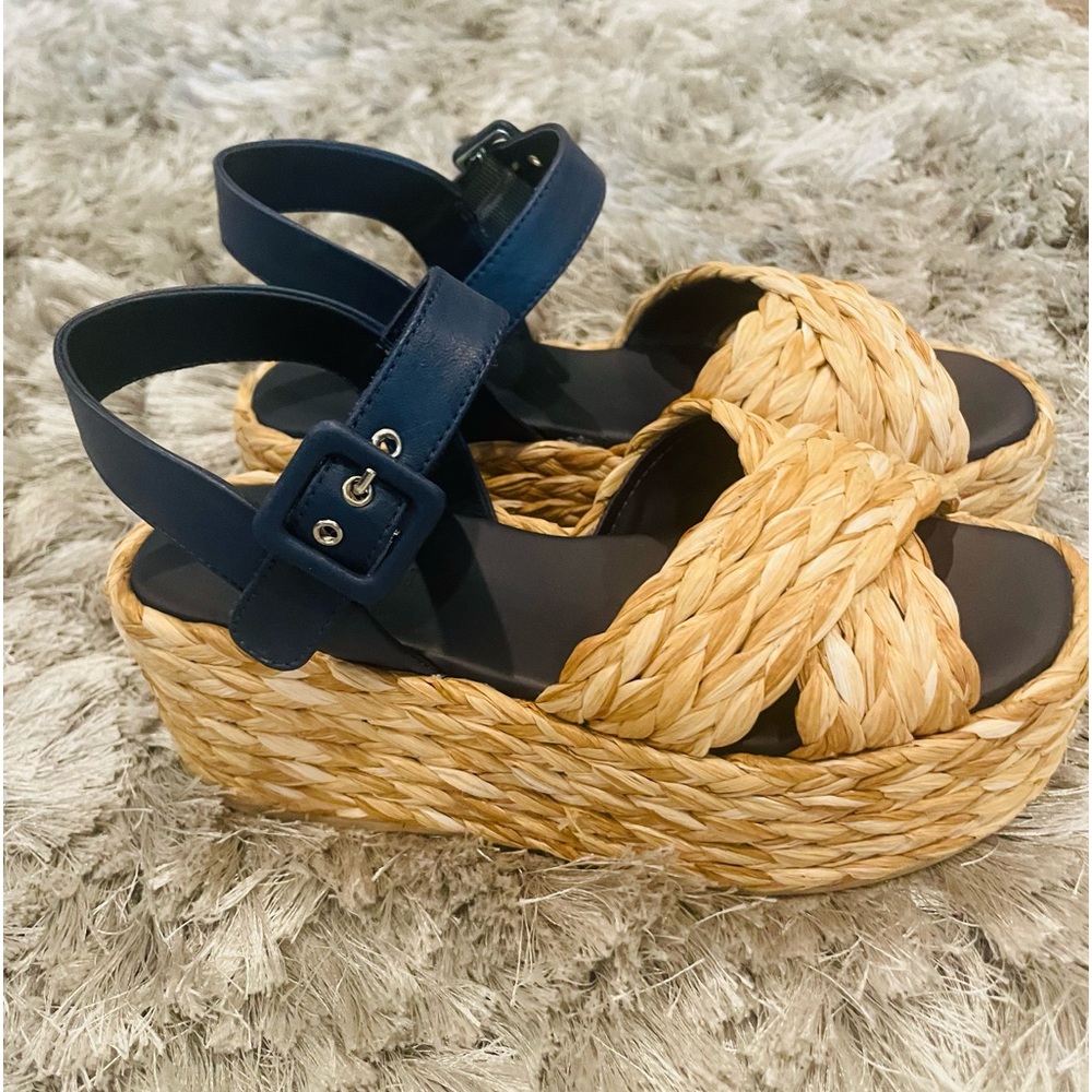 EUC M. Gemi Navy Italian Leather and Raffia Platform Sandals sz 6 Italy - Picture 2 of 6